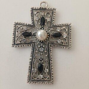 LARGE CROSS PENDANT